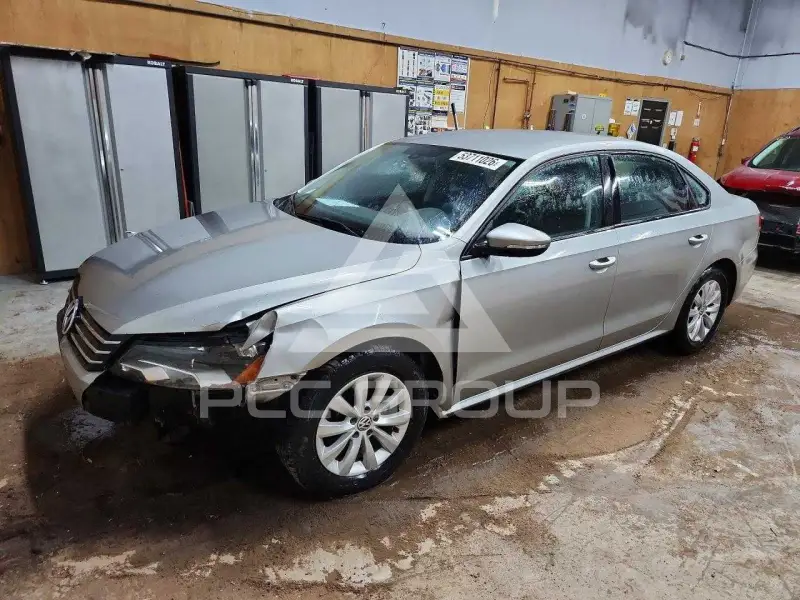 2012 Volkswagen Passat photo
