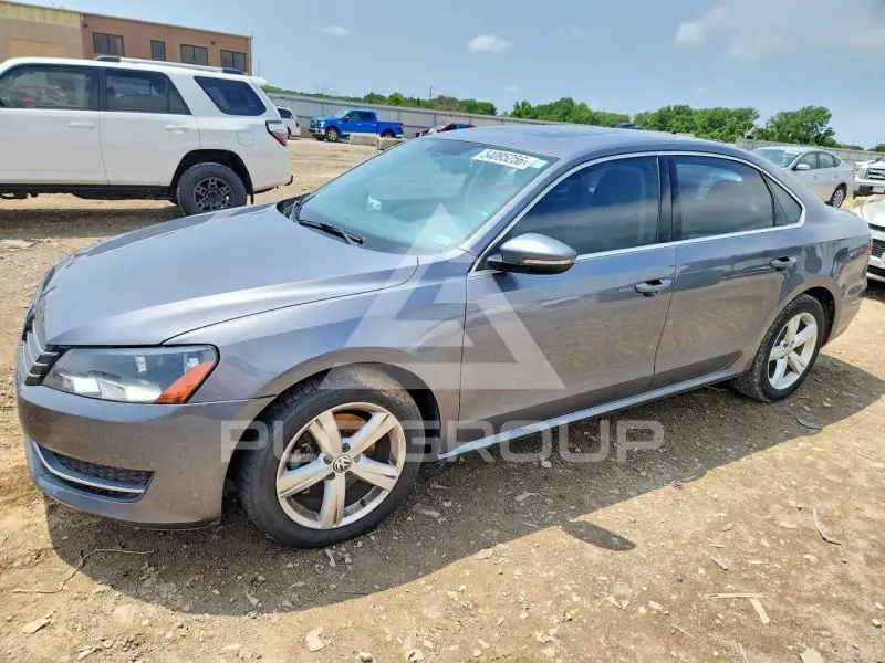 2012 Volkswagen Passat photo