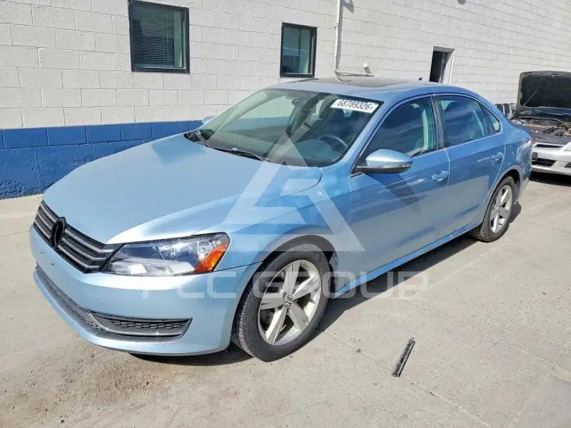 2012 Volkswagen Passat фото