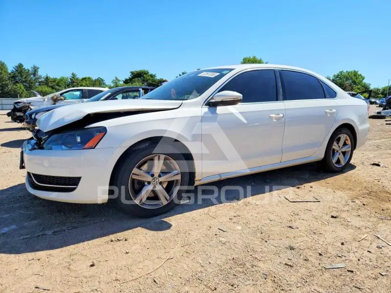 2012 Volkswagen Passat photo
