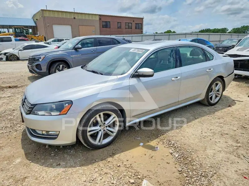 2012 Volkswagen Passat фото