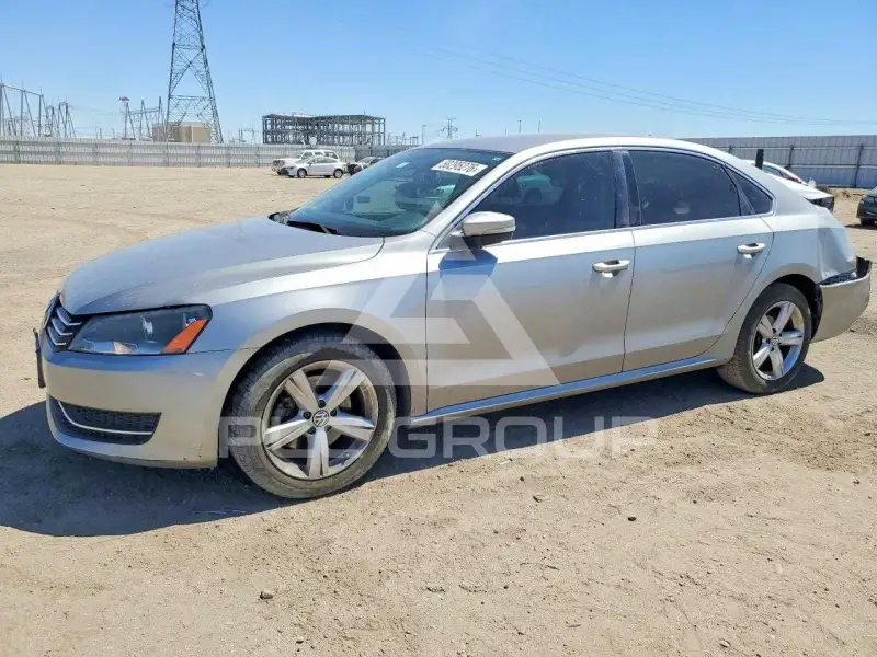 2012 Volkswagen Passat photo