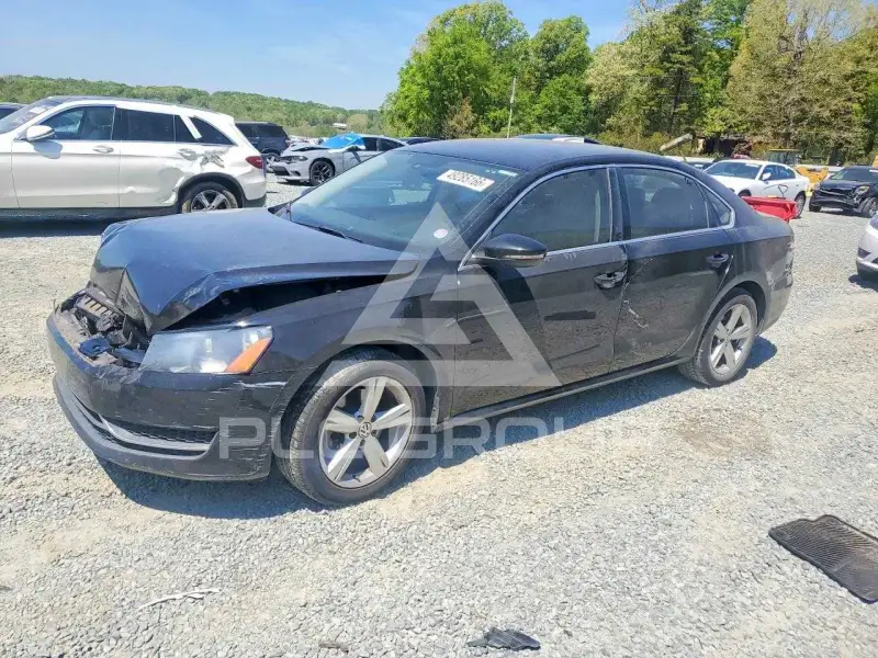 2012 Volkswagen Passat photo