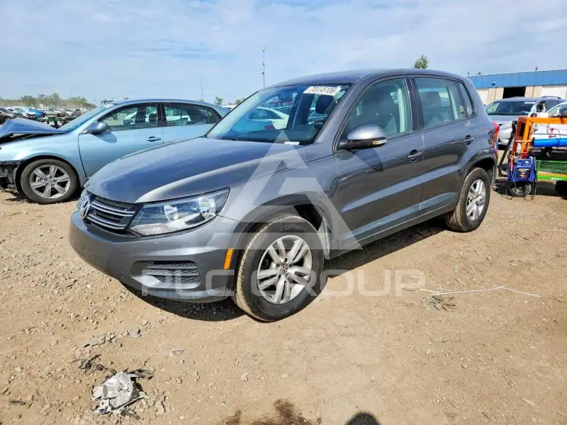 2012 Volkswagen Tiguan photo