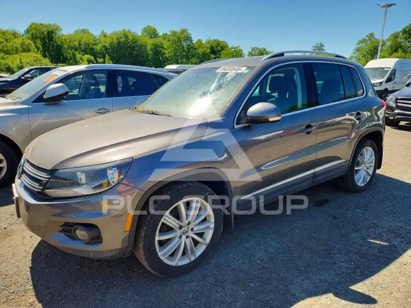 2012 Volkswagen Tiguan photo