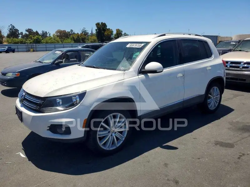 2012 Volkswagen Tiguan photo