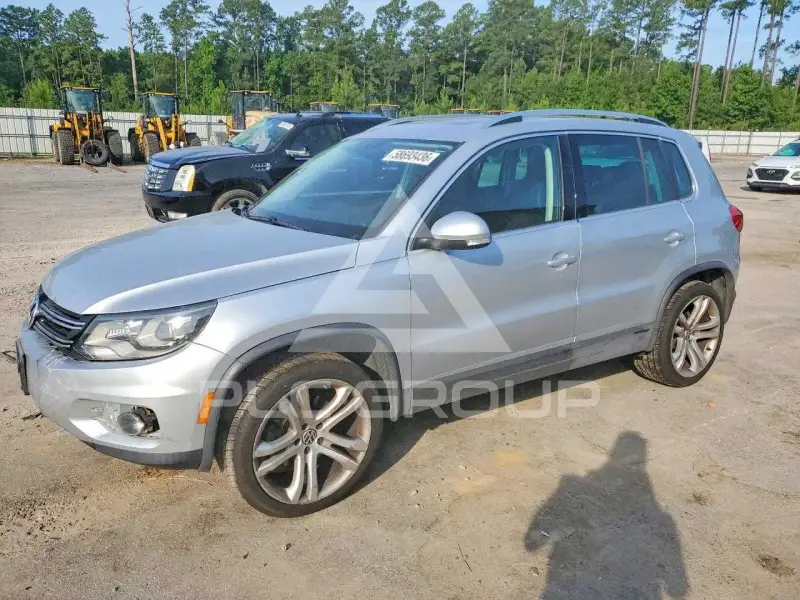 2012 Volkswagen Tiguan photo