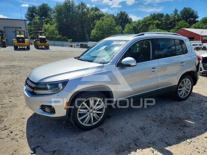 2012 Volkswagen Tiguan фото