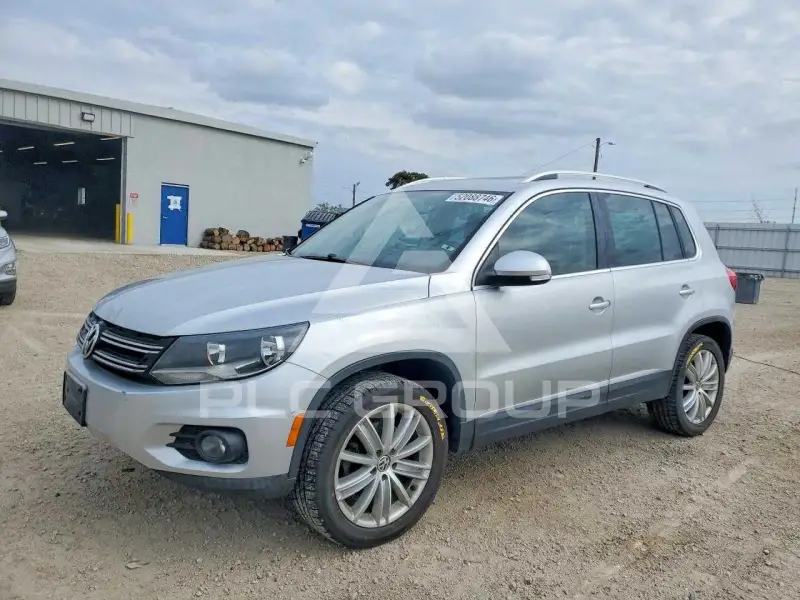 2012 Volkswagen Tiguan photo