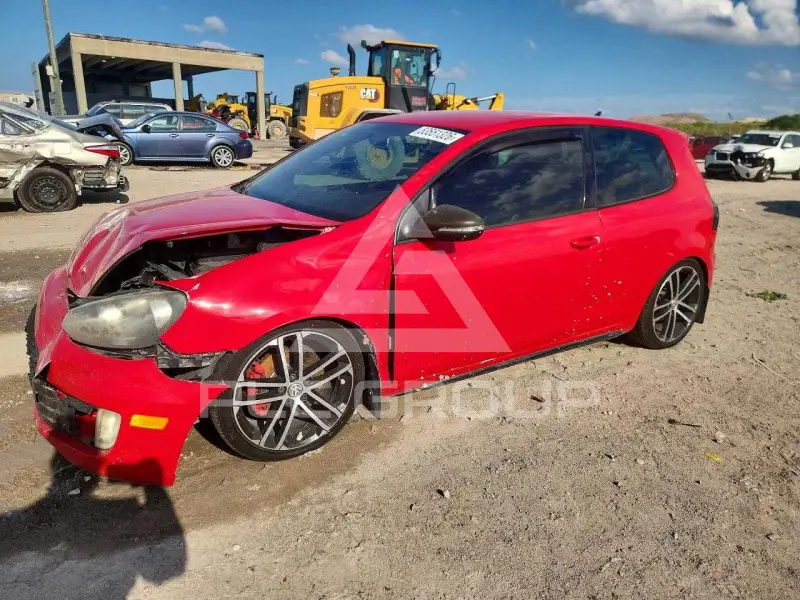 2012 Volkswagen GTI фото