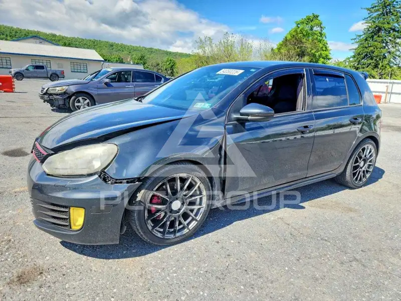 2012 Volkswagen GTI photo