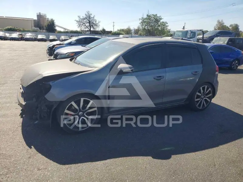 2012 Volkswagen GTI фото