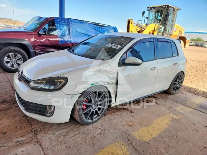 2012 Volkswagen GTI photo