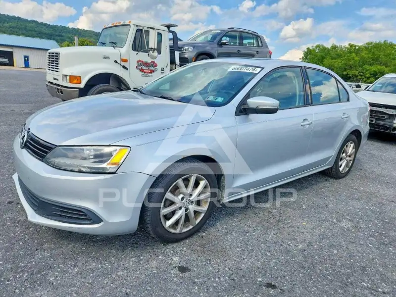2012 Volkswagen Jetta photo