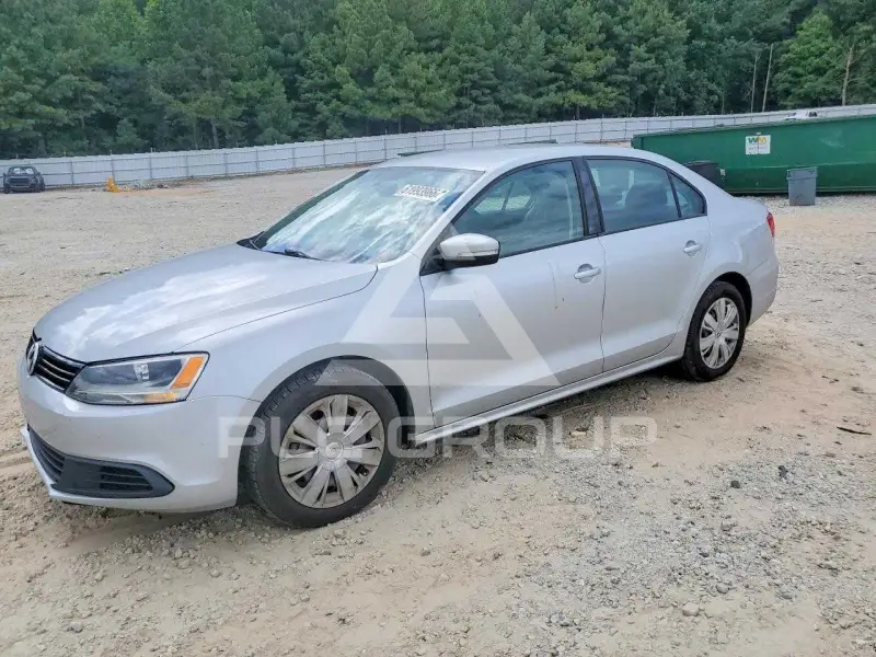 2012 Volkswagen Jetta photo