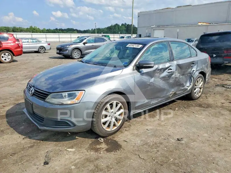 2012 Volkswagen Jetta photo