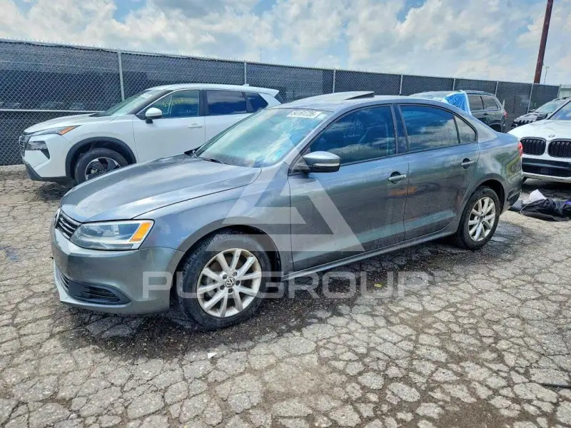 2012 Volkswagen Jetta фото
