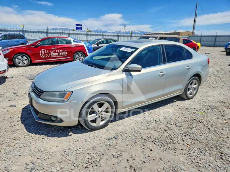 2012 Volkswagen Jetta photo