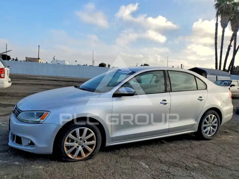 2012 Volkswagen Jetta фото