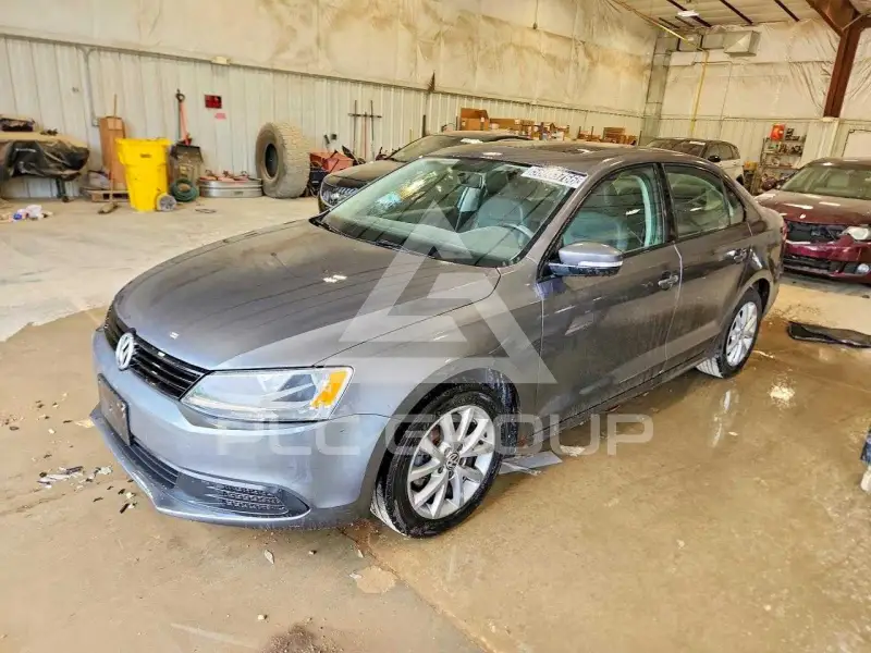 2012 Volkswagen Jetta photo