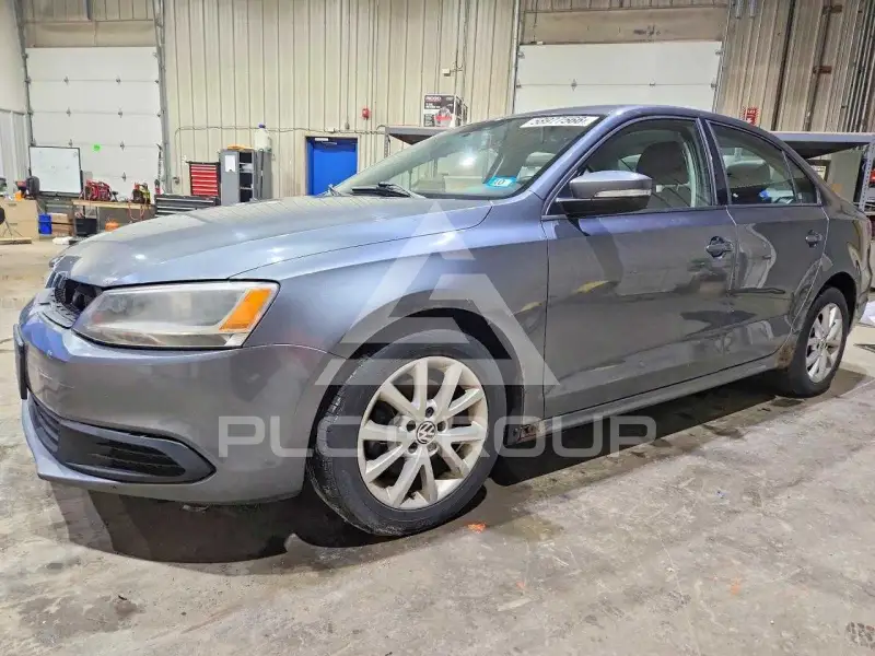 2012 Volkswagen Jetta фото