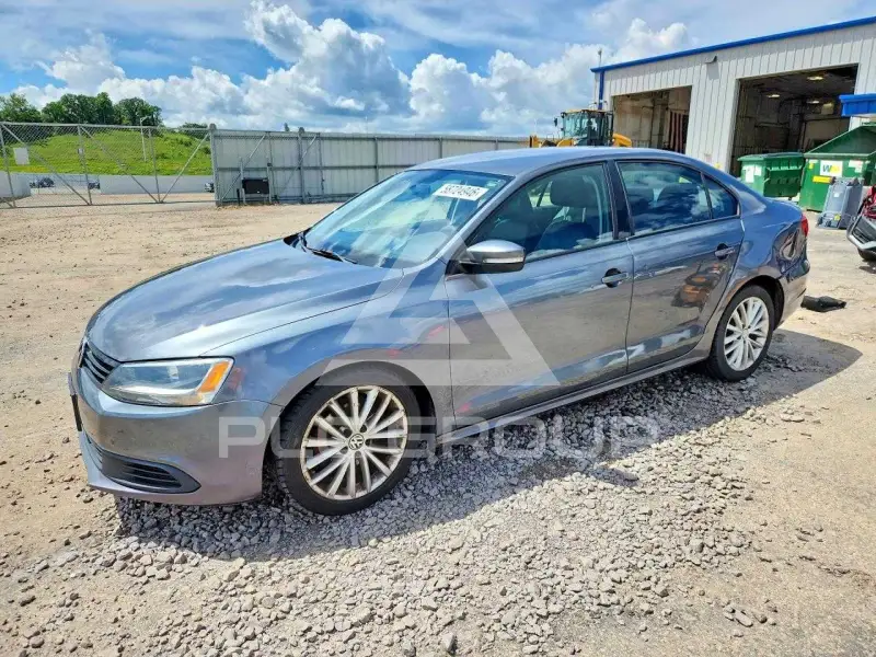 2012 Volkswagen Jetta фото