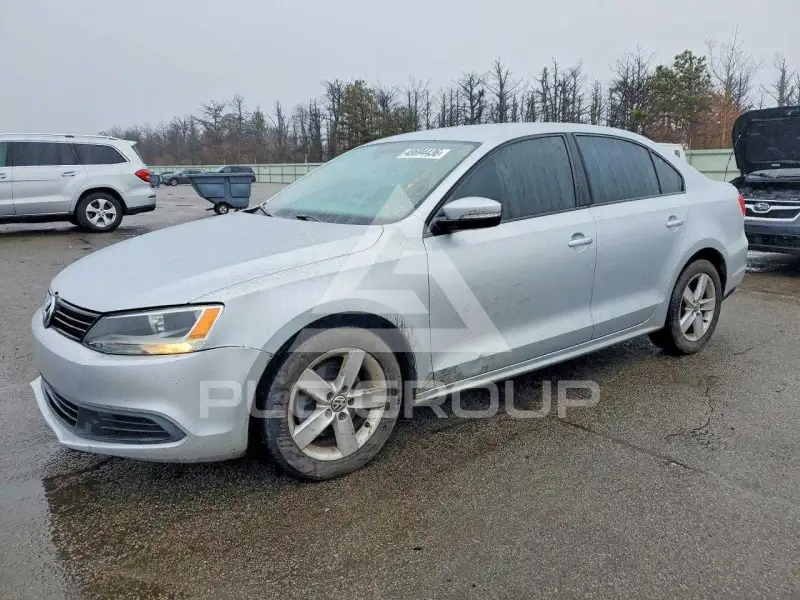 2012 Volkswagen Jetta photo