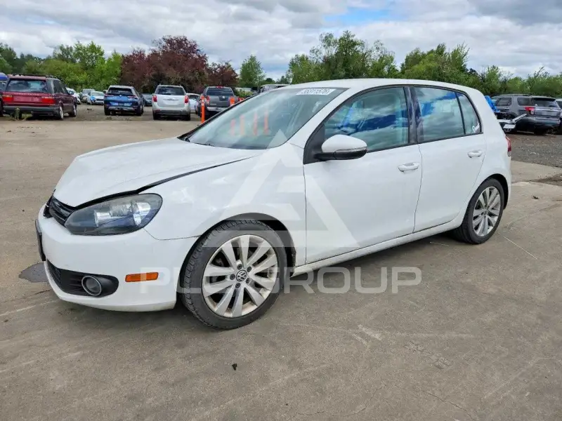 2012 Volkswagen GOLF photo