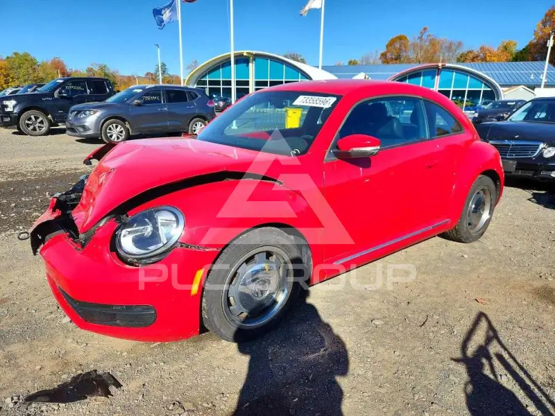 2012 Volkswagen BEETLE фото