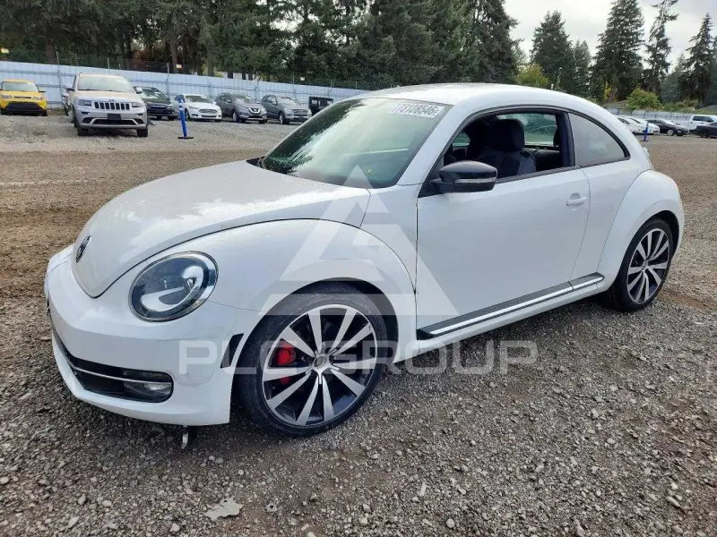2012 Volkswagen BEETLE photo