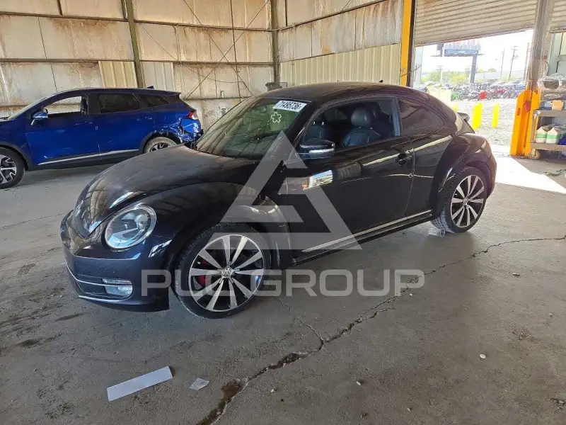 2012 Volkswagen BEETLE photo