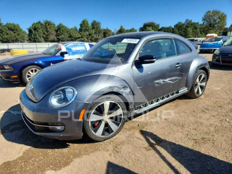 2012 Volkswagen BEETLE фото