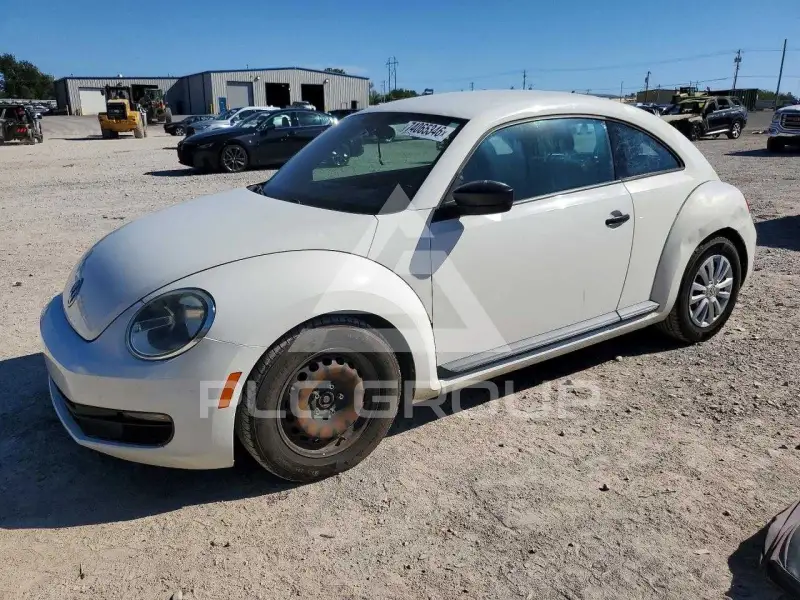 2012 Volkswagen BEETLE фото