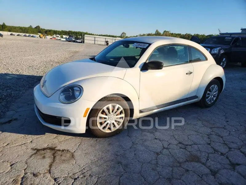 2012 Volkswagen BEETLE photo
