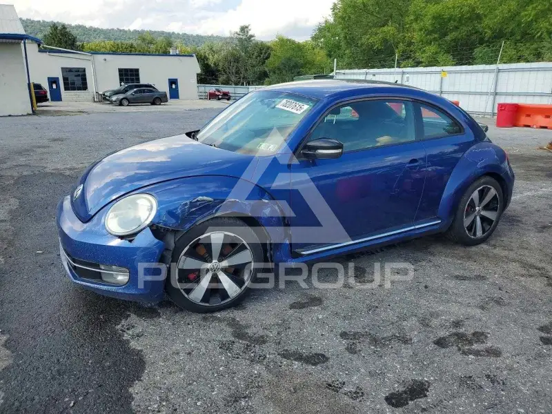 2012 Volkswagen BEETLE фото