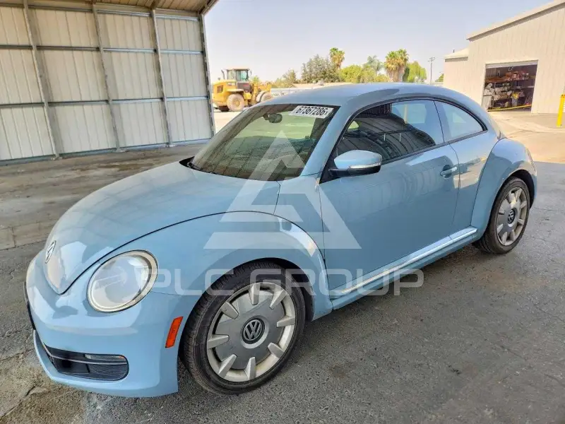 2012 Volkswagen BEETLE фото