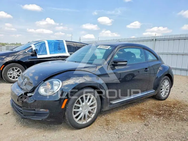 2012 Volkswagen BEETLE фото