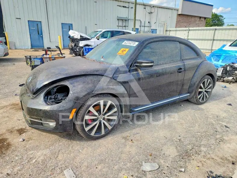 2012 Volkswagen BEETLE photo