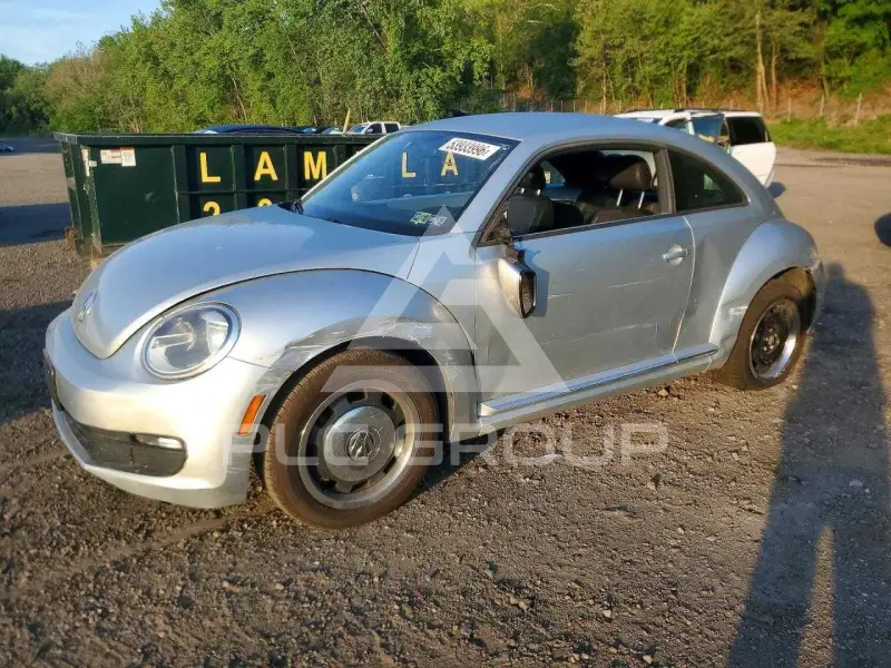 2012 Volkswagen BEETLE фото