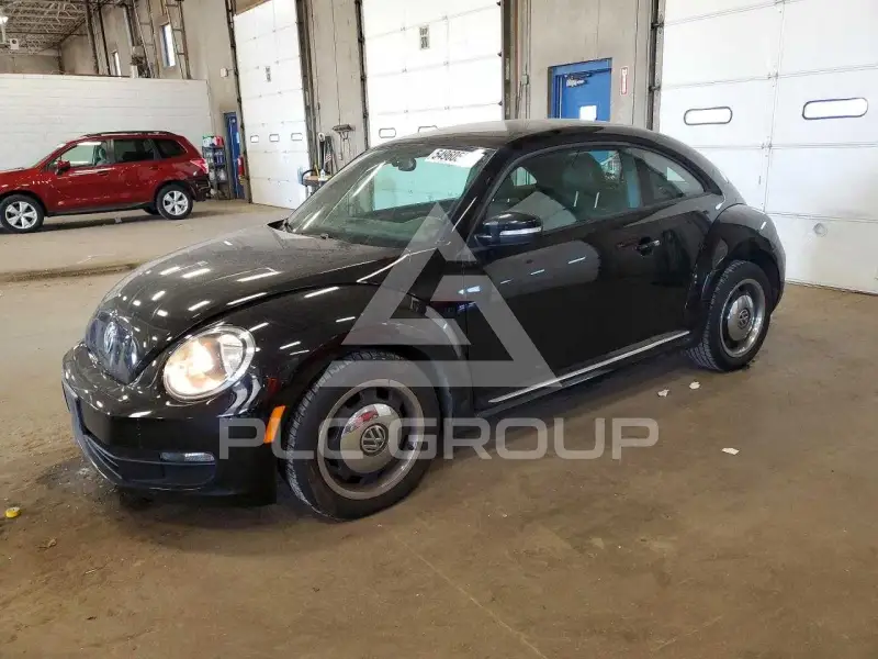 2012 Volkswagen BEETLE фото