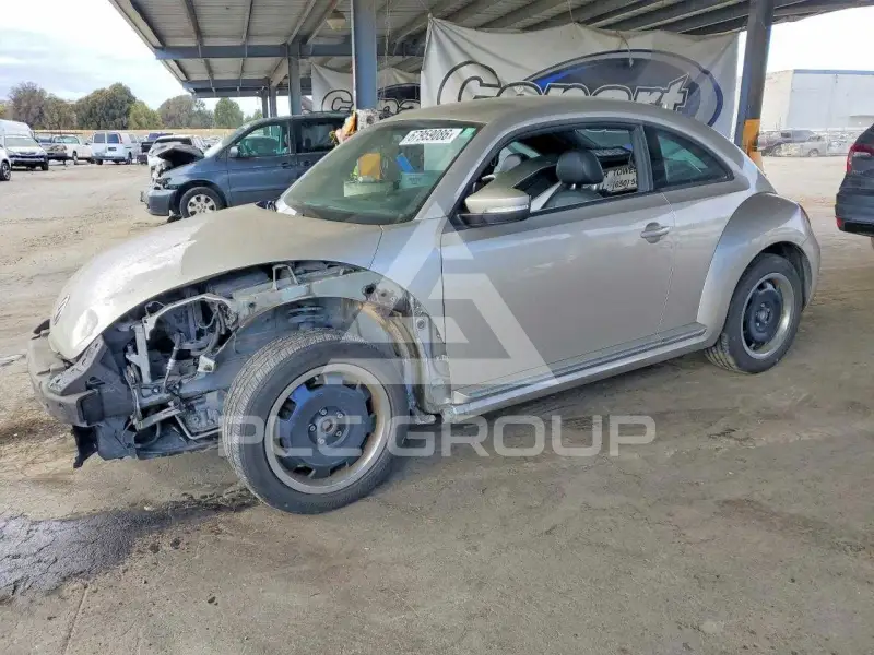 2012 Volkswagen BEETLE фото