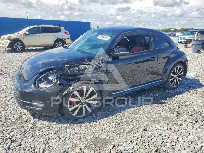 2012 Volkswagen BEETLE photo