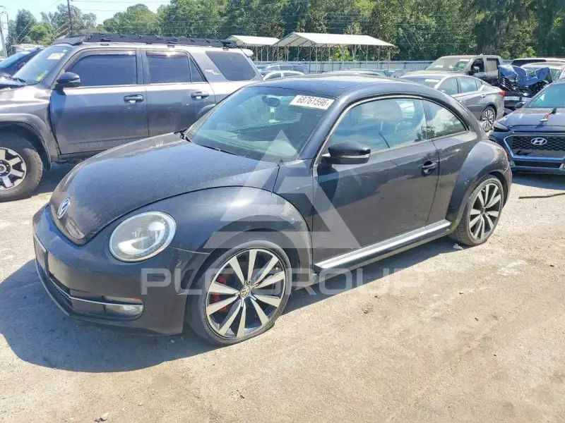 2012 Volkswagen BEETLE photo