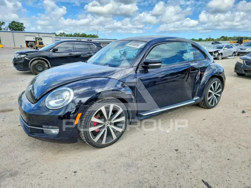 2012 Volkswagen BEETLE фото