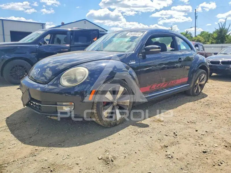 2012 Volkswagen BEETLE photo