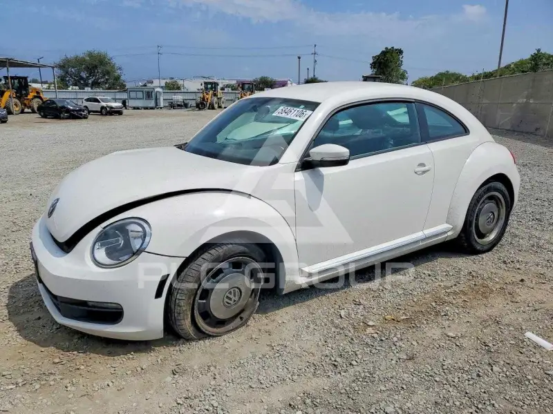 2012 Volkswagen BEETLE фото