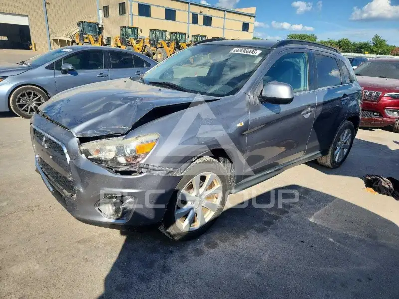 2013 Mitsubishi OUTLANDER фото