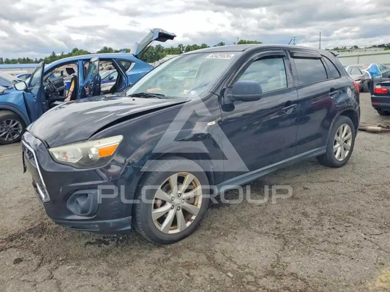 2013 Mitsubishi OUTLANDER фото