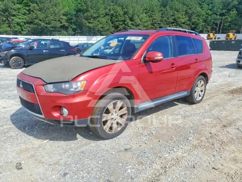 2013 Mitsubishi OUTLANDER photo