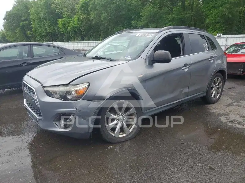 2013 Mitsubishi OUTLANDER фото